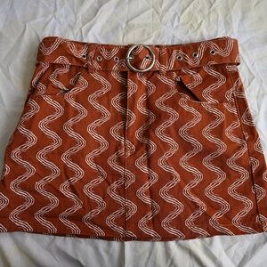 Reach Skirt – High-Rise A-Line Mini with O-Ring Belt – Size 10 ✨